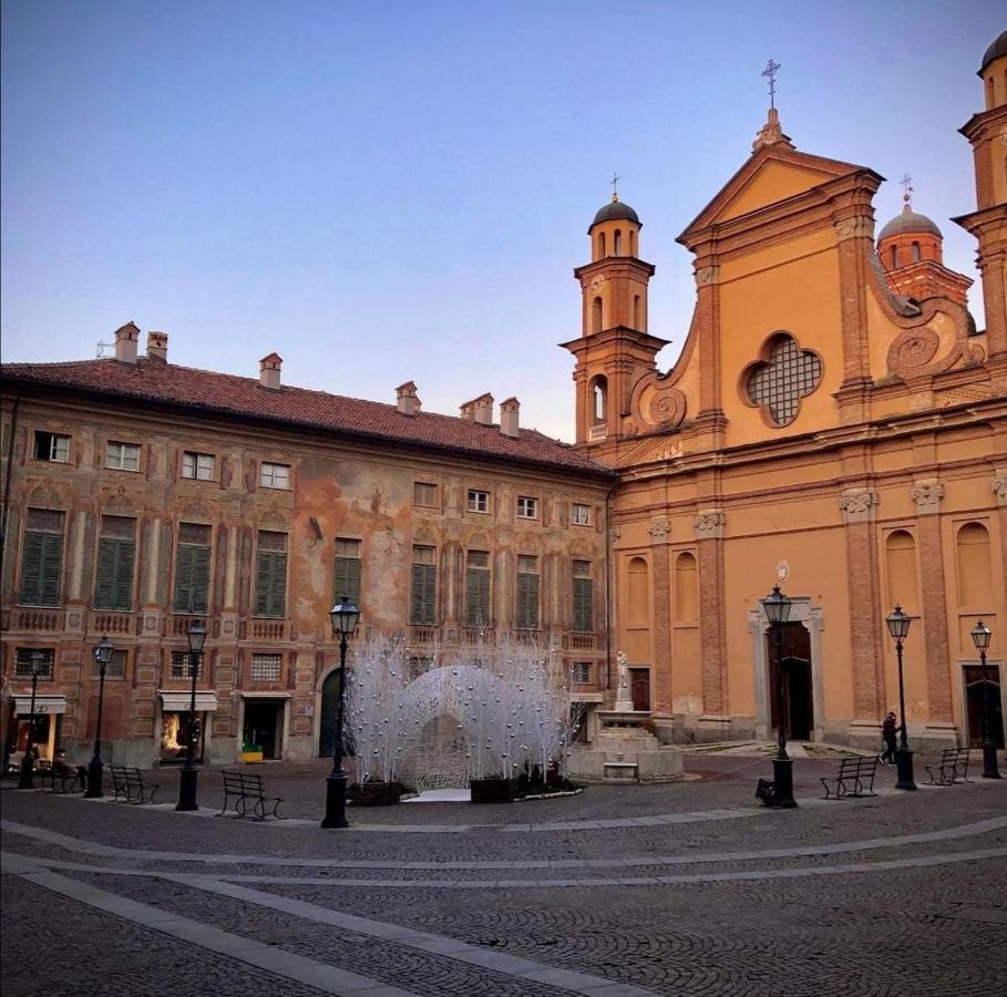 Hotel Due Finestre Sul Cortile Novi Ligure Exterior foto